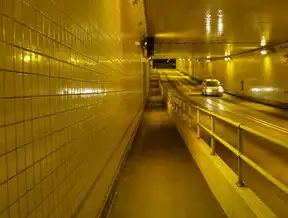 探索未来建筑科技，自动伸缩雨棚的神奇魅力，自动伸缩雨棚10米视频