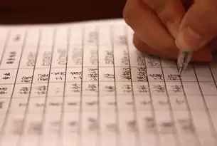 是吸引蜘蛛爬虫的关键因素之一。它告诉搜索引擎这个页面的主要内容是什么，从而帮助其更好地索引和排名。seotitle怎么写