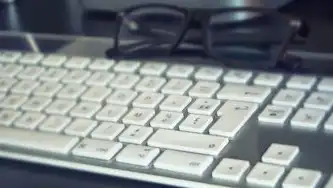 数据库与硬盘，存储数据的两大支柱，数据库与硬盘