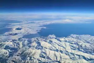 数据湖仓一体化与雪翁仓，现代数据处理架构的对比与选择，数仓和数据湖