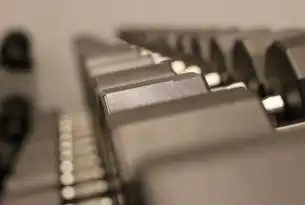 标签meta描述和关键词，便于搜索引擎抓取；健身器材网站源码大全