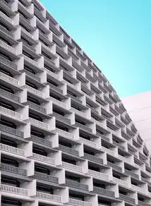 基础公共设施的构建与完善，城市发展的基石，基础公共设施英语