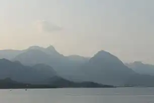 云海诗韵，诗意盎然，云卷云舒间的人生哲理，以云为关键词的诗句有哪些