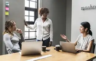 社区工作者，基层治理的毛细血管与民生服务的暖心触角，社区工作人员岗位职责怎么写