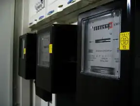 四线服务器，多线网络架构下的企业级数据中心解决方案解析，什么是四路服务器
