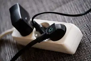 移动应用分发困局，服务器APK兼容性问题的深度解析与应对策略，服务器不支持非ASCII字符