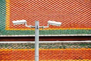 AI时代网站安全防护的动态防御体系构建与前沿实践，网站安全防护系统